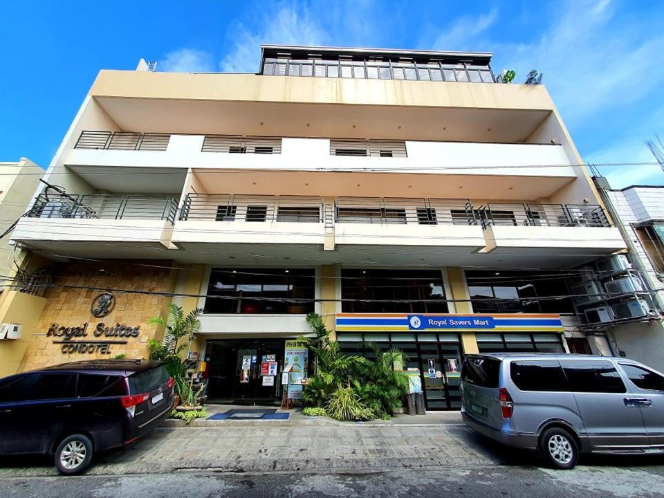 Royal Suites Condotel Kalibo Esterno foto